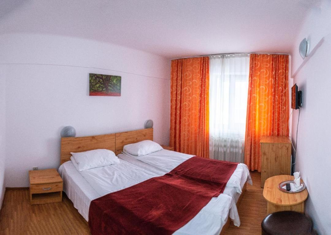 Hotel Horezu 酒店 Horezu