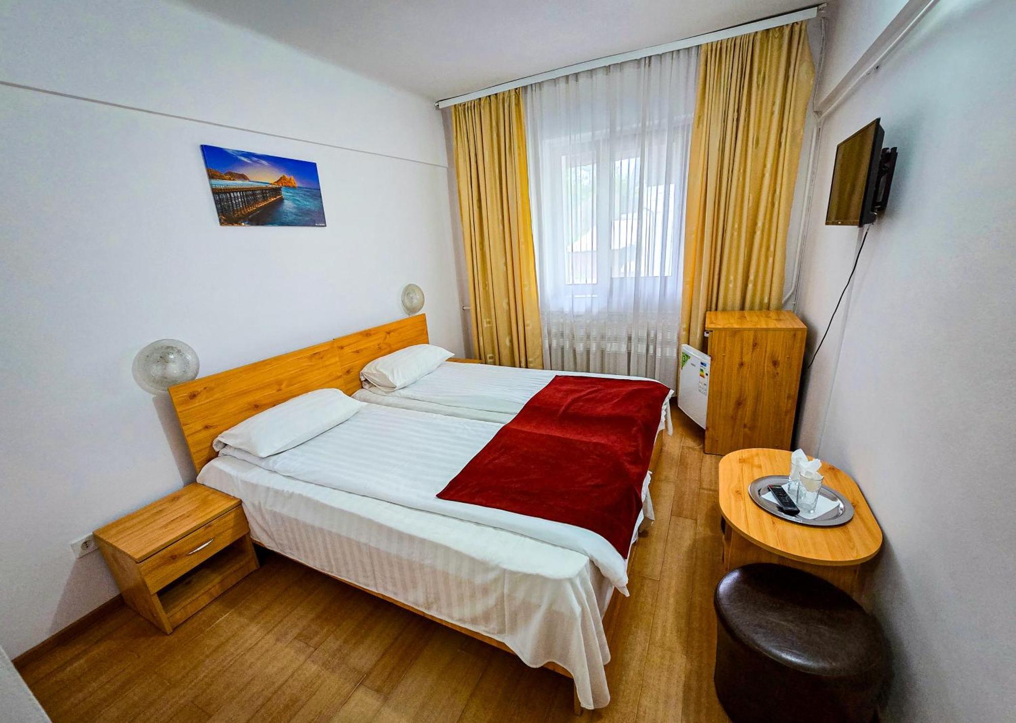 酒店 Hotel Horezu